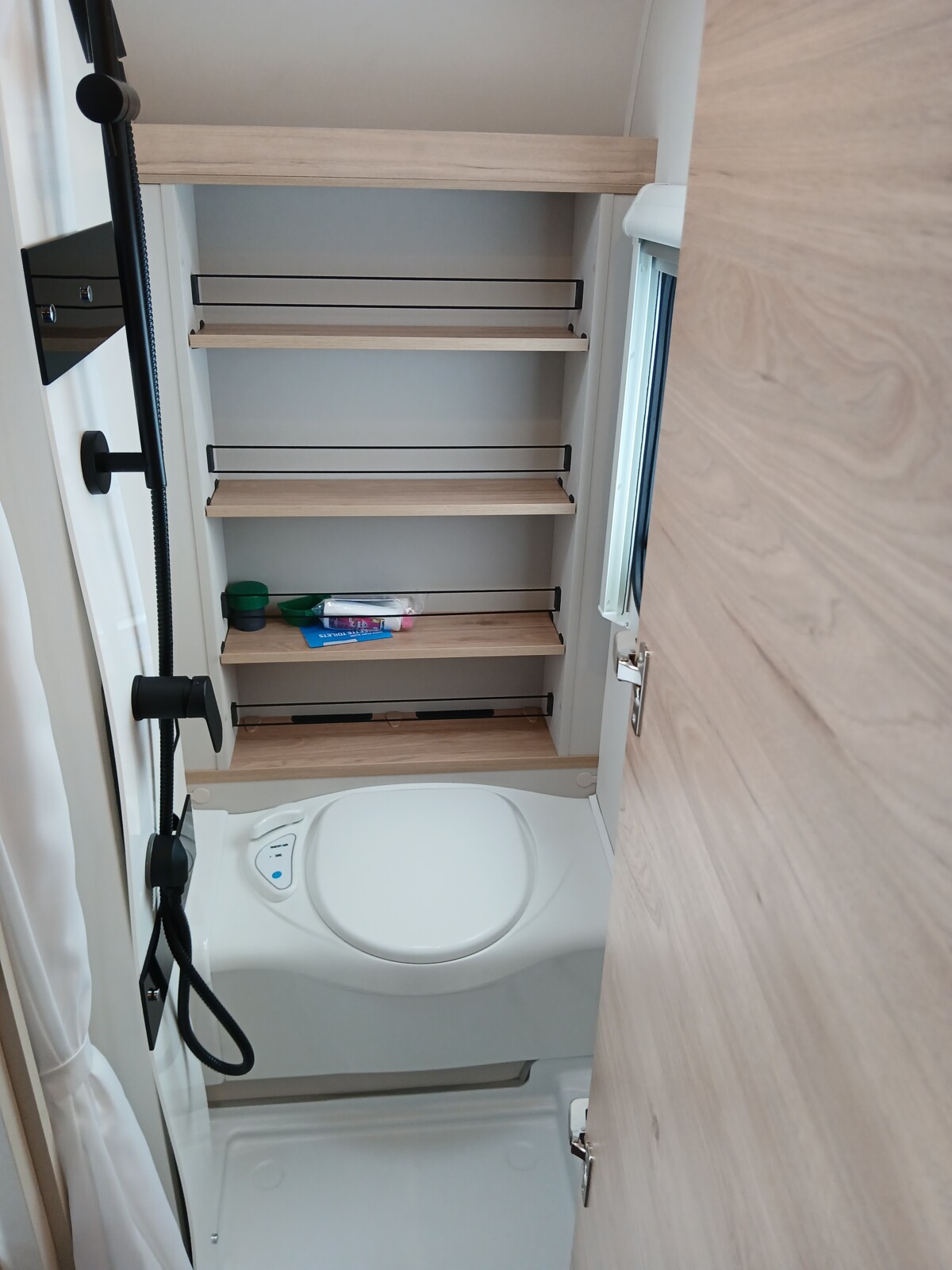 Dethleffs Camper 560 FMK Modell 2026 – Bild 17